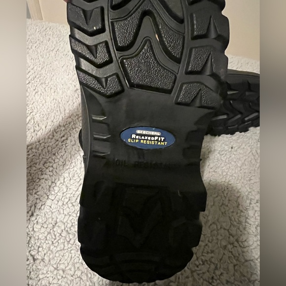 NWOT.. Sketchers boots size 7.5 never worn great looking boots - Picture 4 of 5